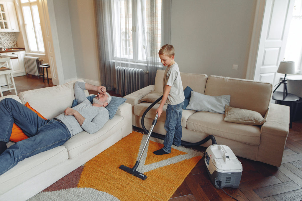 This Lightweight Stick Vacuum Is Zooming Up Amazon’s Best-Sellers Chart — and It’s $69 Right Now
